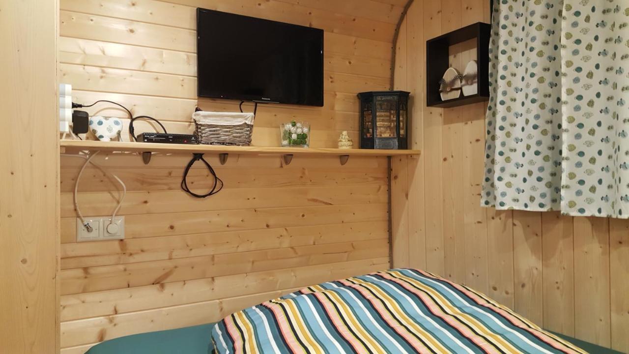Ma Roulotte Sous Les Chenes- Au Naturel Raon-aux-Bois Exterior photo